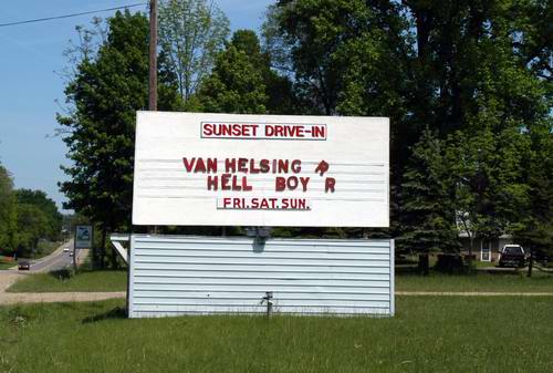 Sunset Auto Theatre - Marquee Summer 2004 (newer photo)